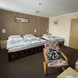 Čtyřlůžkový pokoj